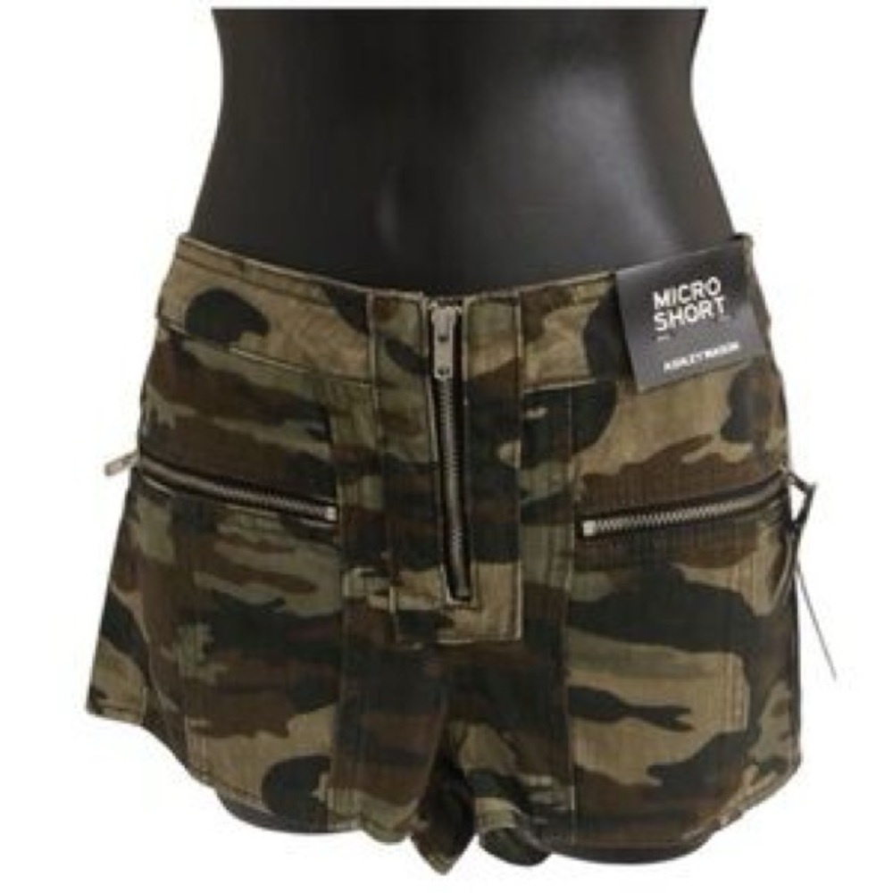 Ashley Mason Women's Camo Cargo Shorts
